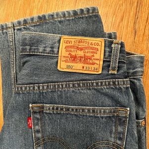 Levi jeans 550 33x34